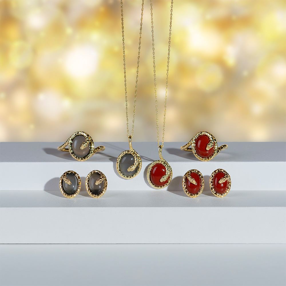 ECFEW™: Extraordinary Collection for Extraordinary Women