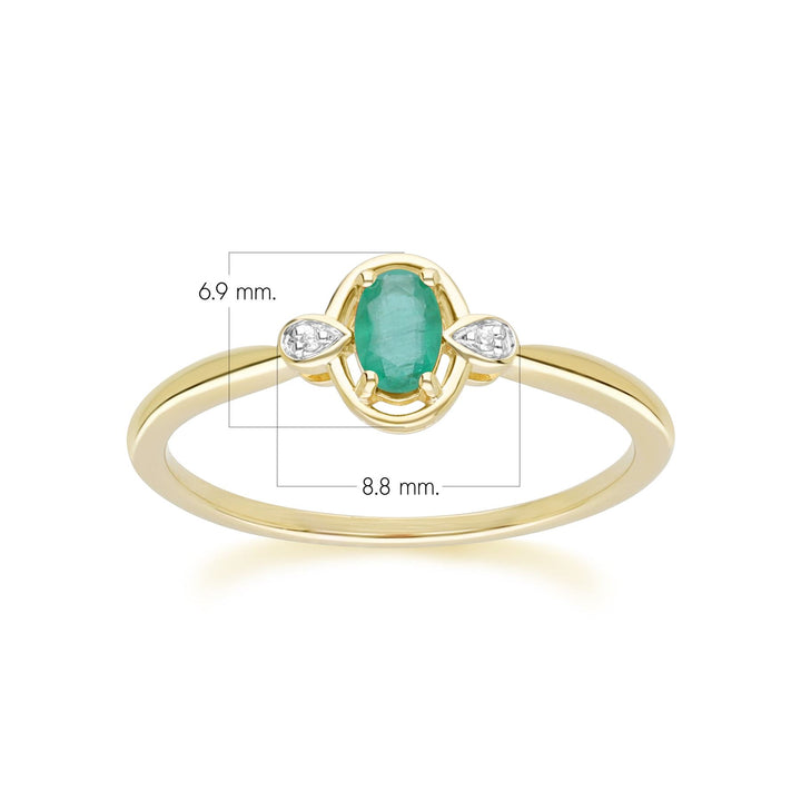 Anillo clásico ovalado de esmeralda y diamantes en oro amarillo de 9 quilates