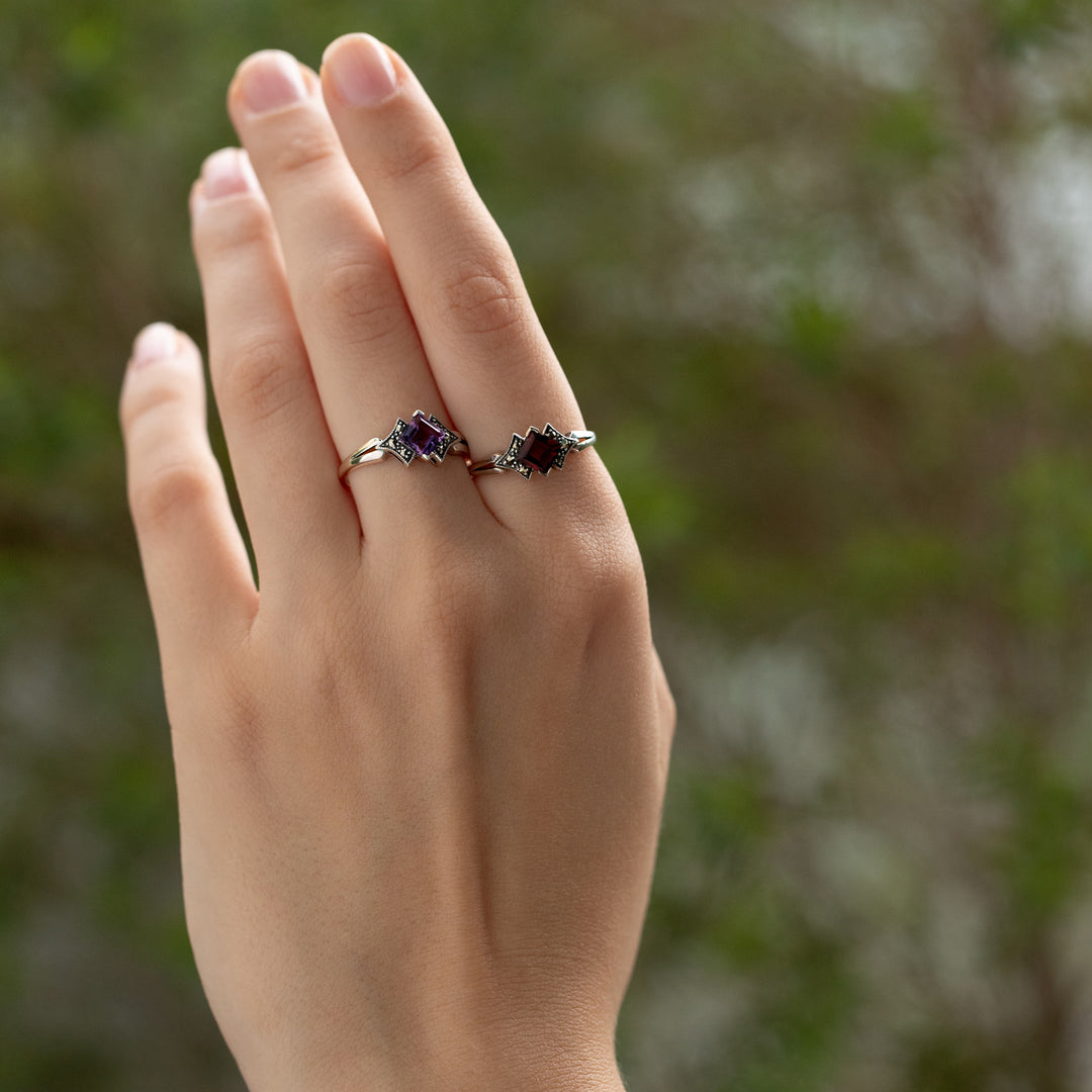 Anillo estilo Art Deco con amatista cuadrada y marcasita en plata de ley 925