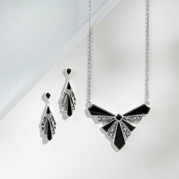 Collar estilo Art Déco con cabujón de ónix negro y marcasita en plata de ley 925