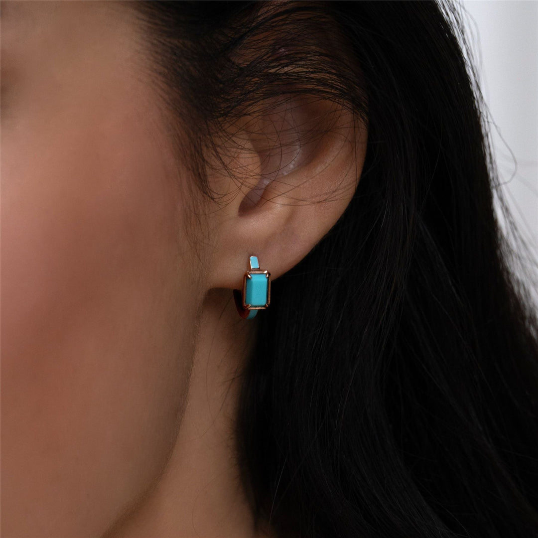 Pendientes de aro con esmalte azul y turquesa octogonal de Vals Siberiano en oro vermeil rosa