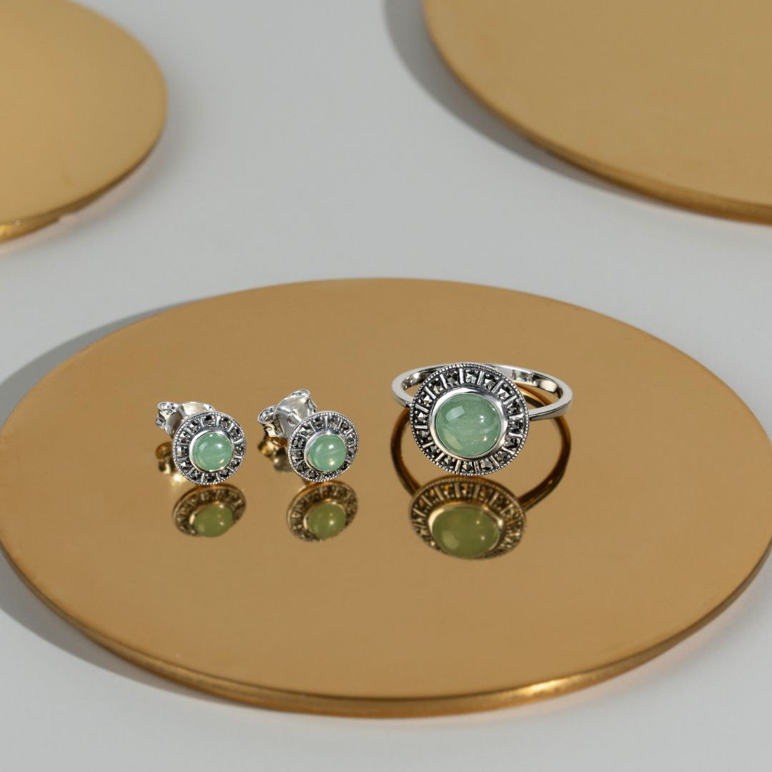 Aretes redondos estilo Art Deco con halo de marcasita y jade verde en plata de ley 925