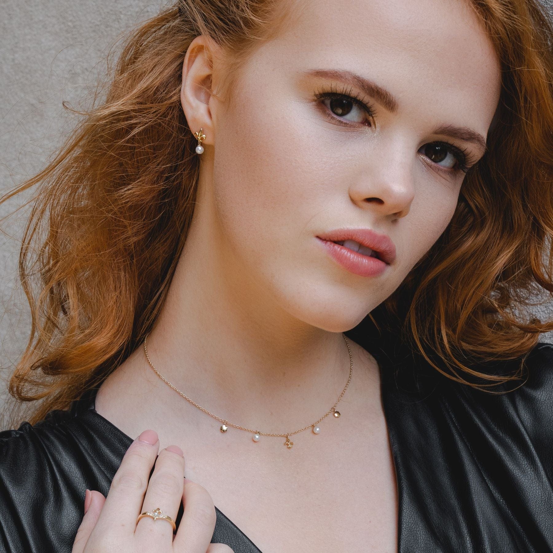 ECFEW™ Pearl Fleur De Lis Choker Necklace